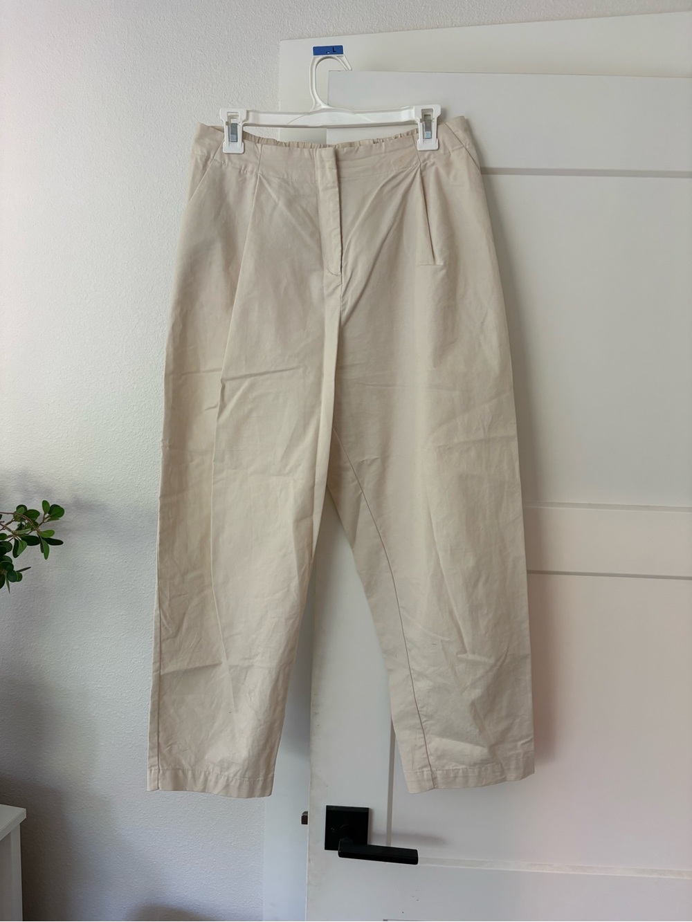 Monki Cotton Barrel Tapered Beige Trouser